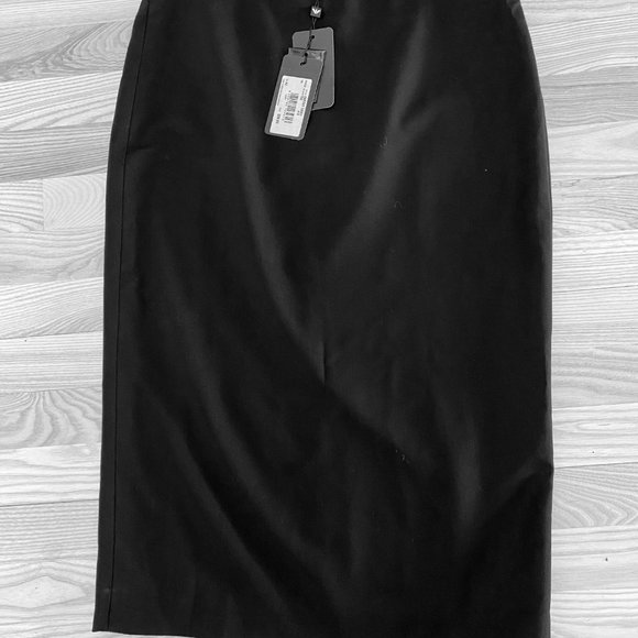 Emporio Armani classic wool pencil skirt with slight stretch - Picture 5 of 7